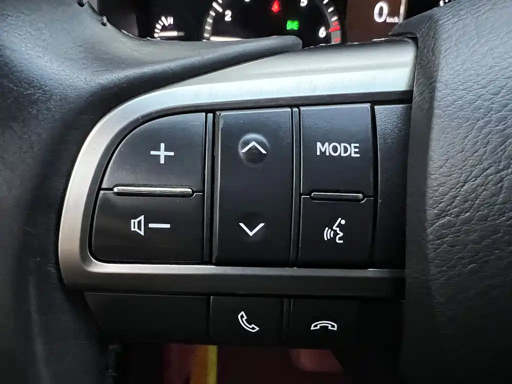 Lexus LX 2019 — фото 15