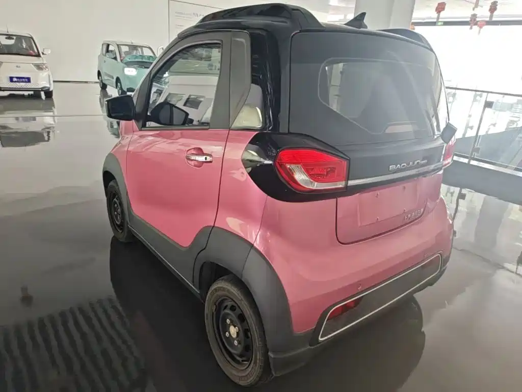 Baojun E100 2021