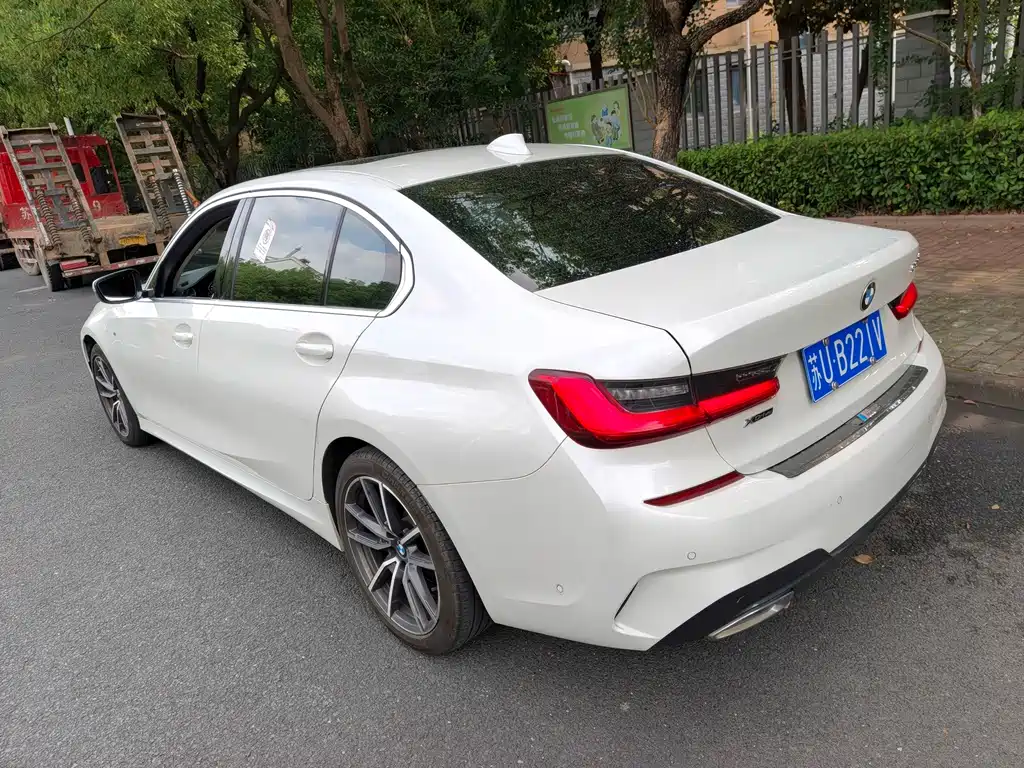 BMW 3 Series 2021 — фото 10