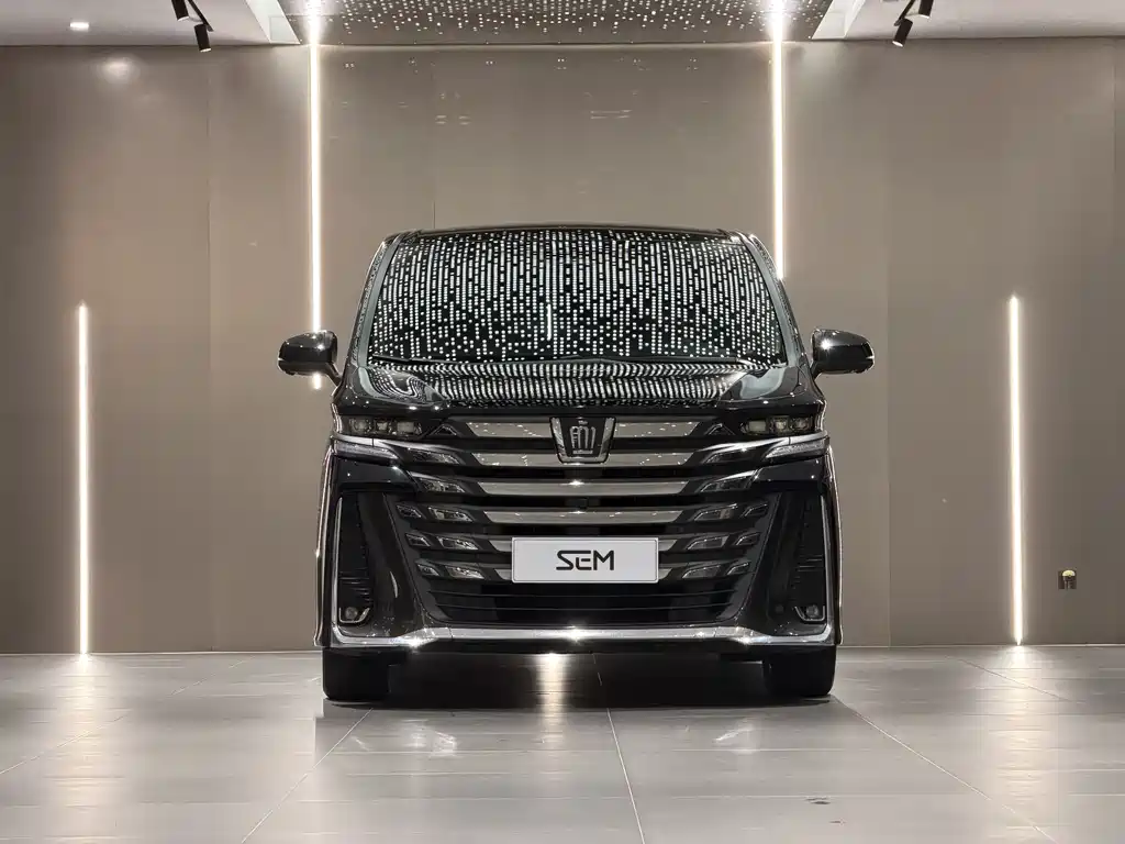 Toyota Vellfire 2024 — фото 2