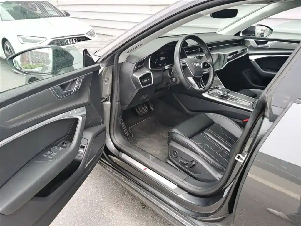 Audi A7 2025 — фото 23