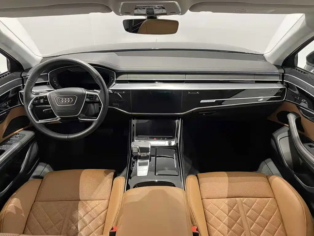 Audi A8 2024