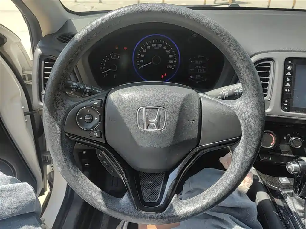 Honda Vezel 2020 — фото 11