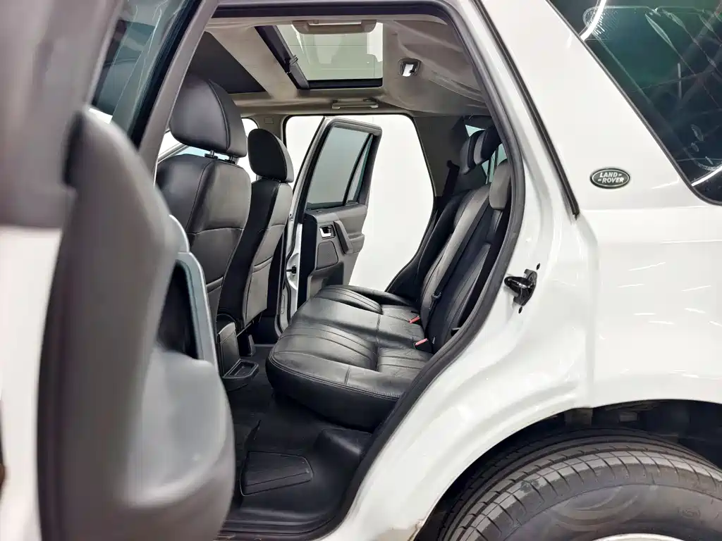 Land Rover Freelander 2 2014 — фото 13