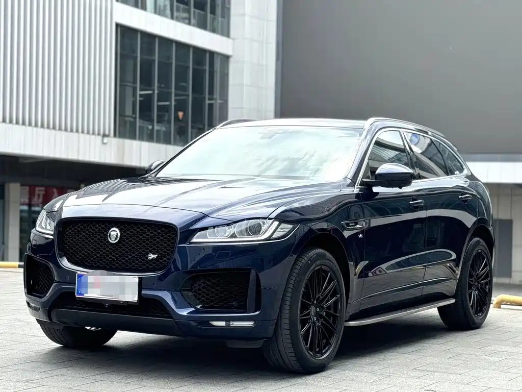 Jaguar F-PACE 2017