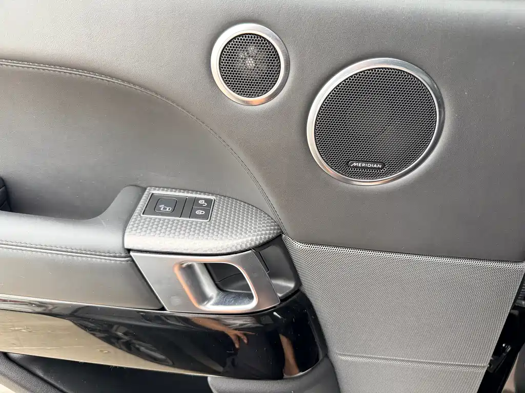 Land Rover Sport 2019 — фото 11
