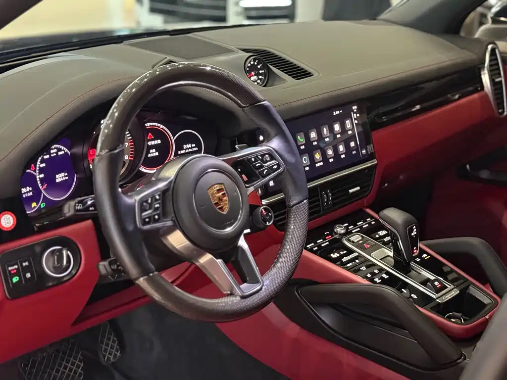 Porsche Cayenne 2022