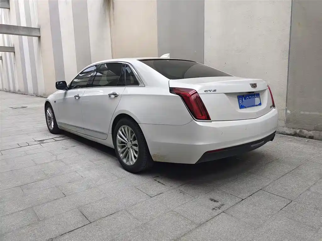 Cadillac CT6 2018 — фото 4