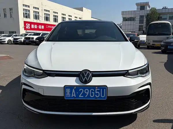 Volkswagen Golf 2023