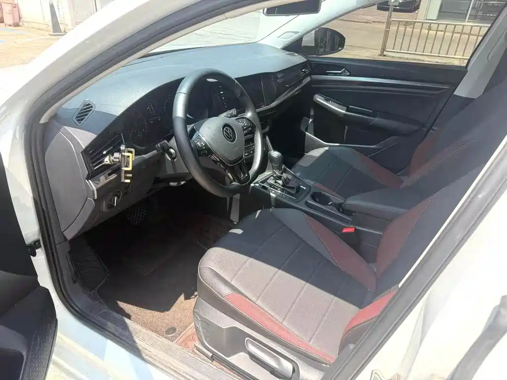 Volkswagen Bora 2023