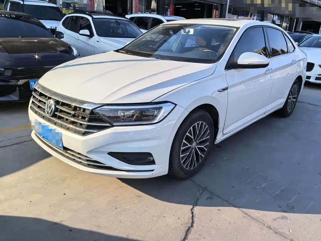 Volkswagen Sagitar 2020