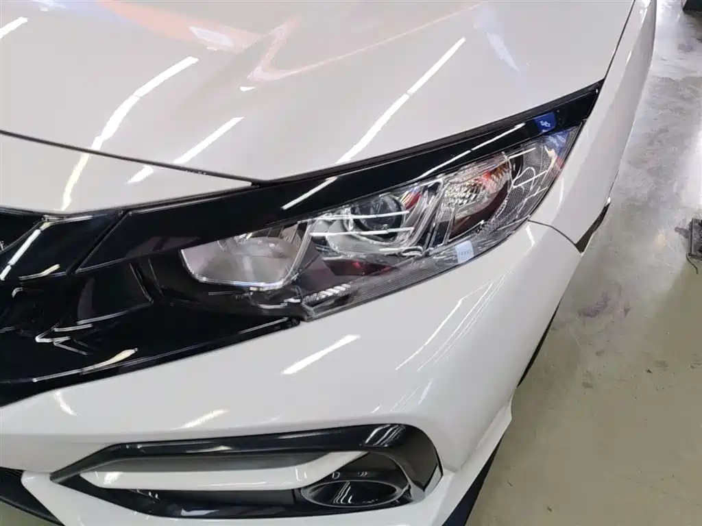 Honda Civic 2020 — фото 24