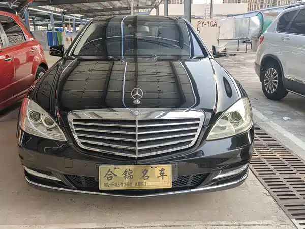 Mercedes-Benz S-Class 2008