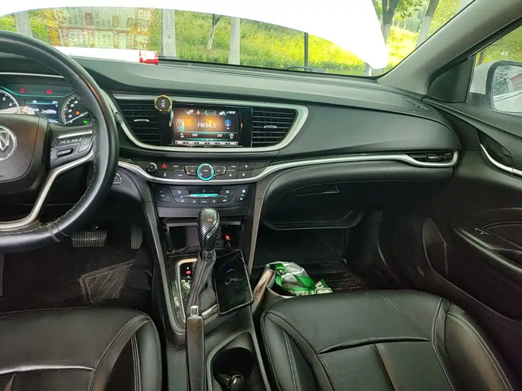 Buick Excelle 2015 — фото 13