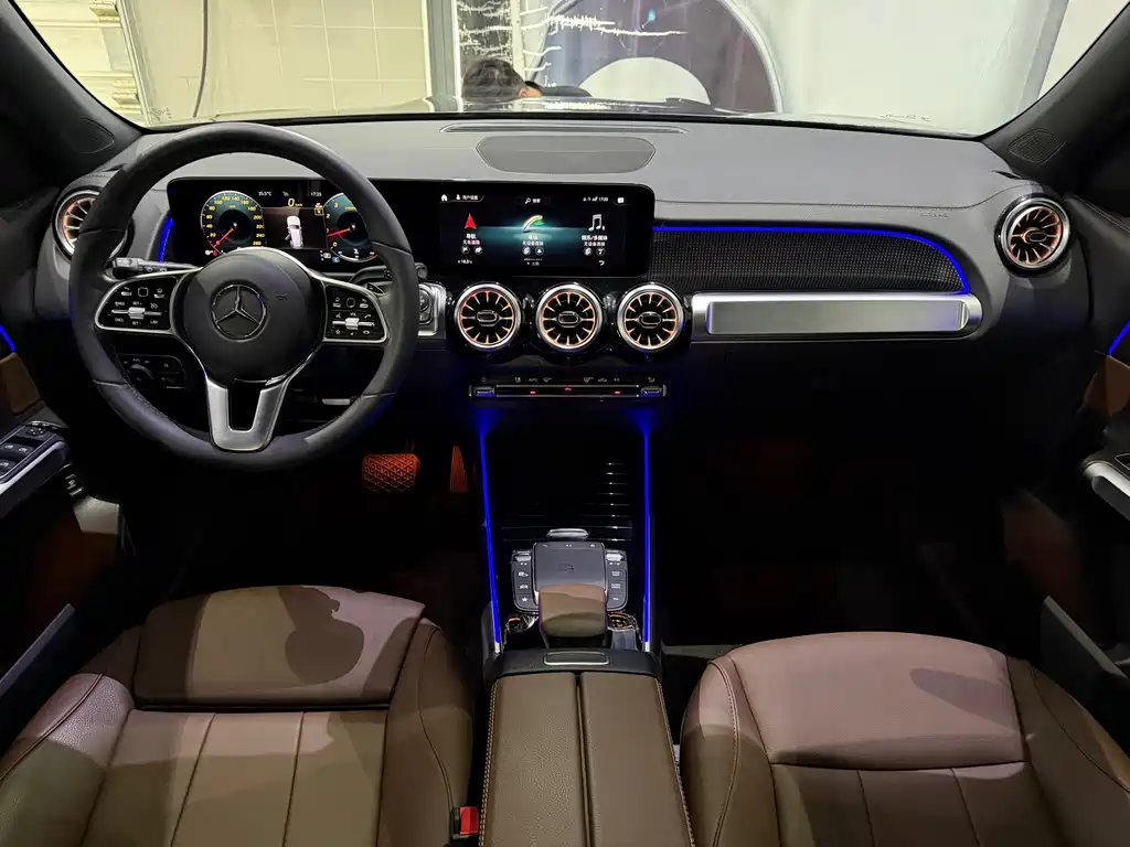 Mercedes-Benz GLB 2023 — фото 16