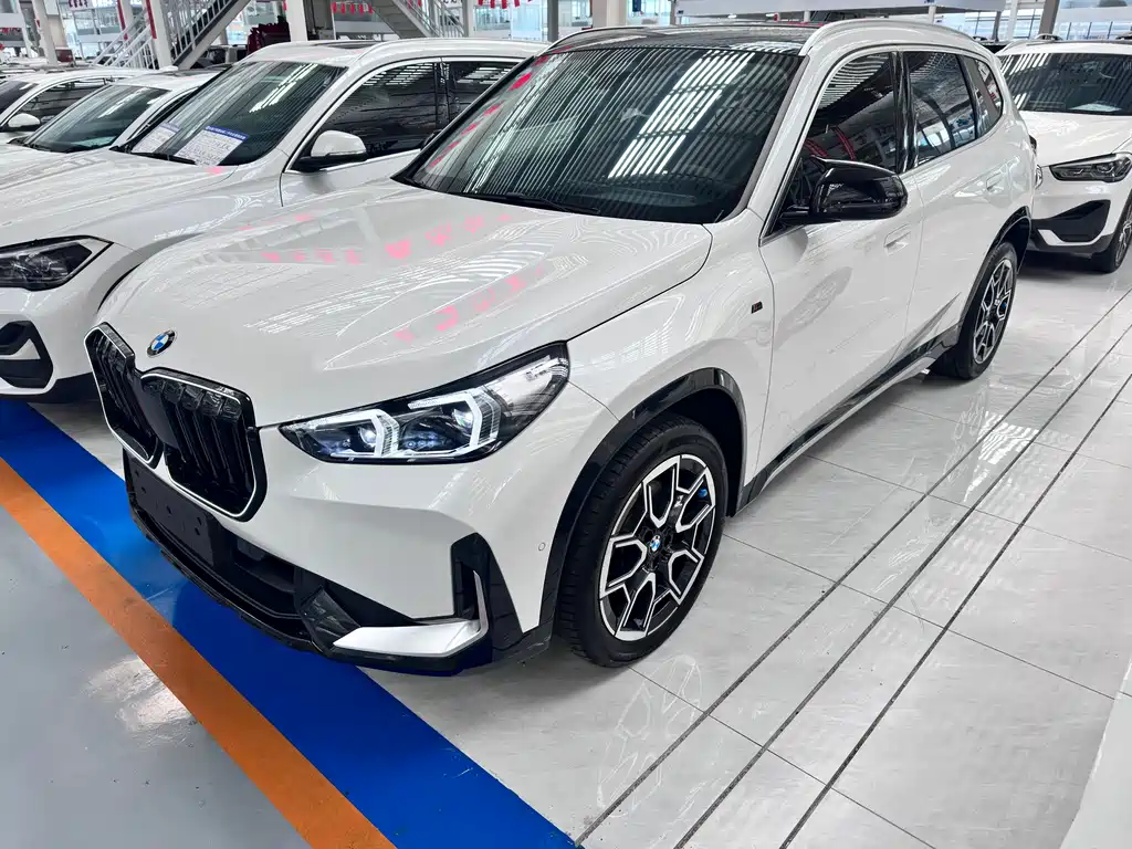 BMW X1 2025 — фото 1