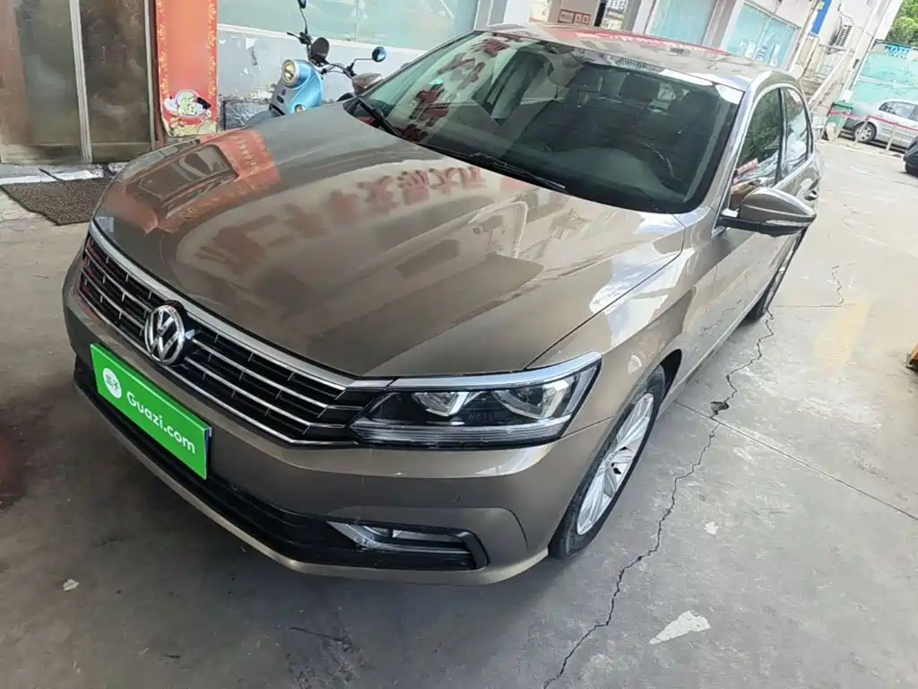 Volkswagen Passat 2017 — фото 2