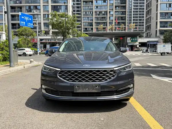 Ford Taurus 2019