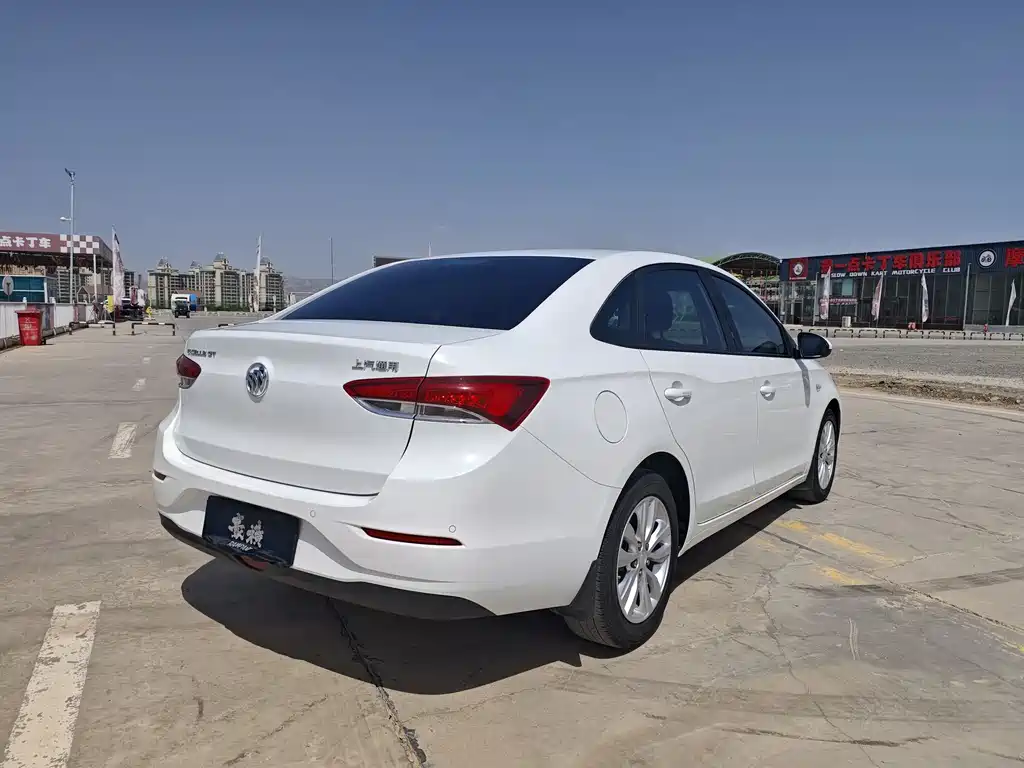 Buick Excelle 2021 — фото 15