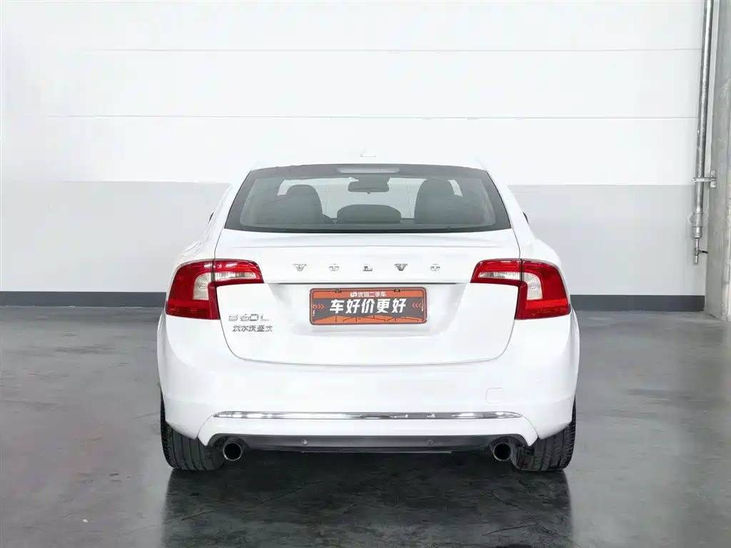 Volvo S60 2015 — фото 4