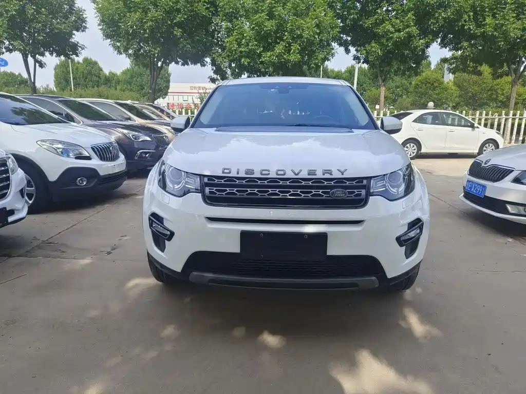 Land Rover Discovery Sport 2017 — фото 2