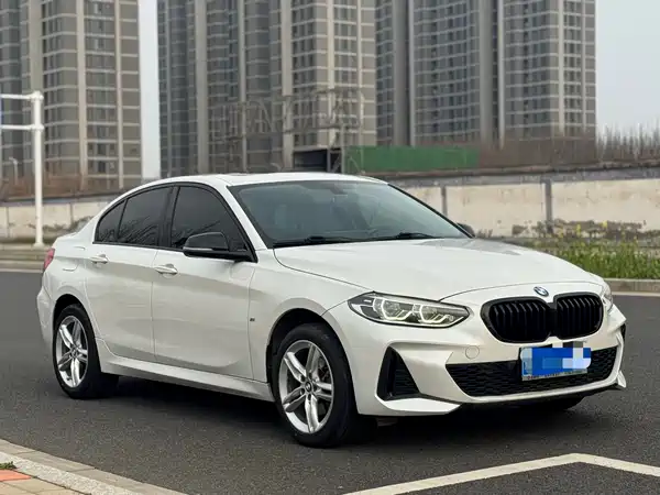 BMW 1 Series 2021