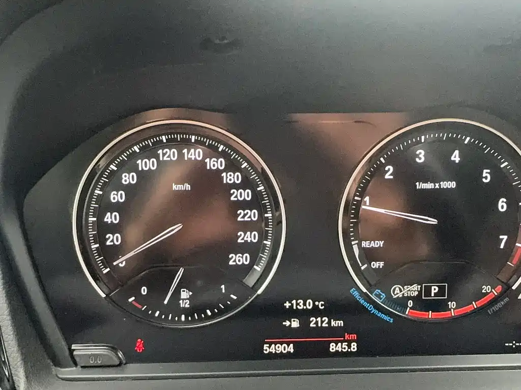 BMW 1 Series 2021 — фото 13