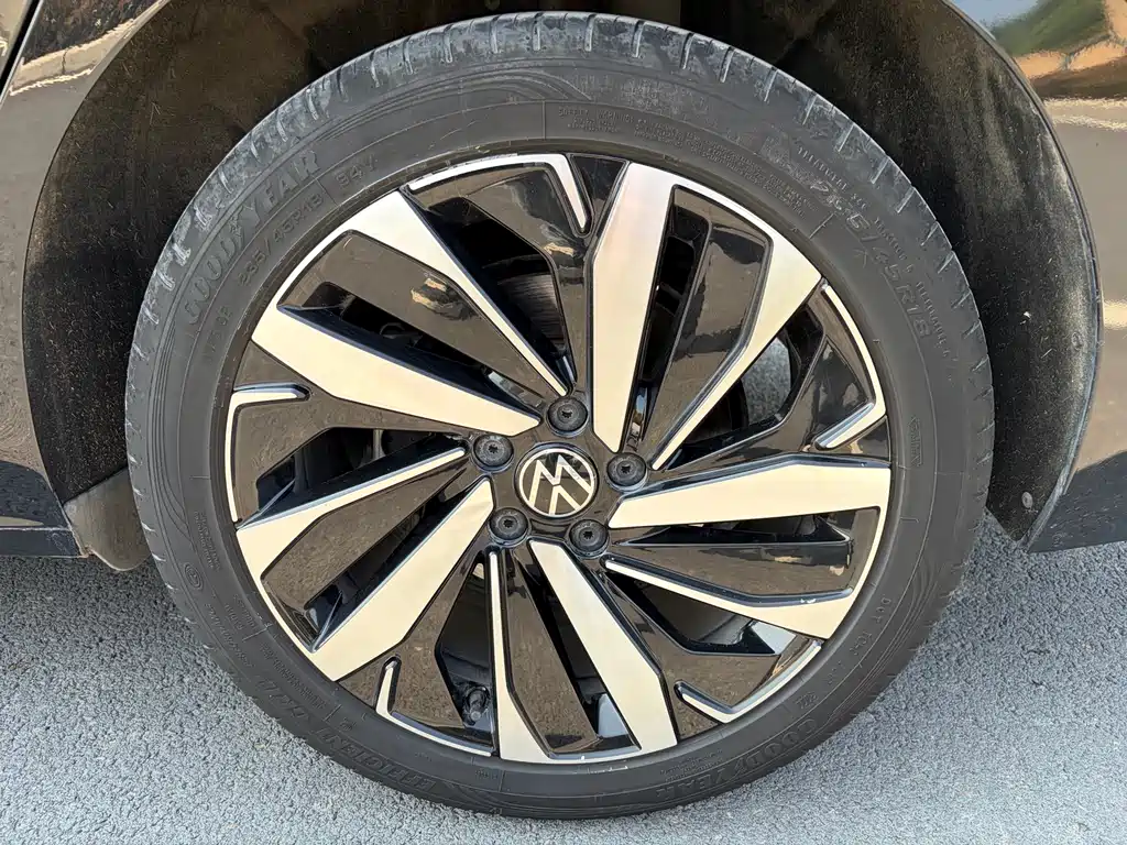 Volkswagen Passat 2022 — фото 10