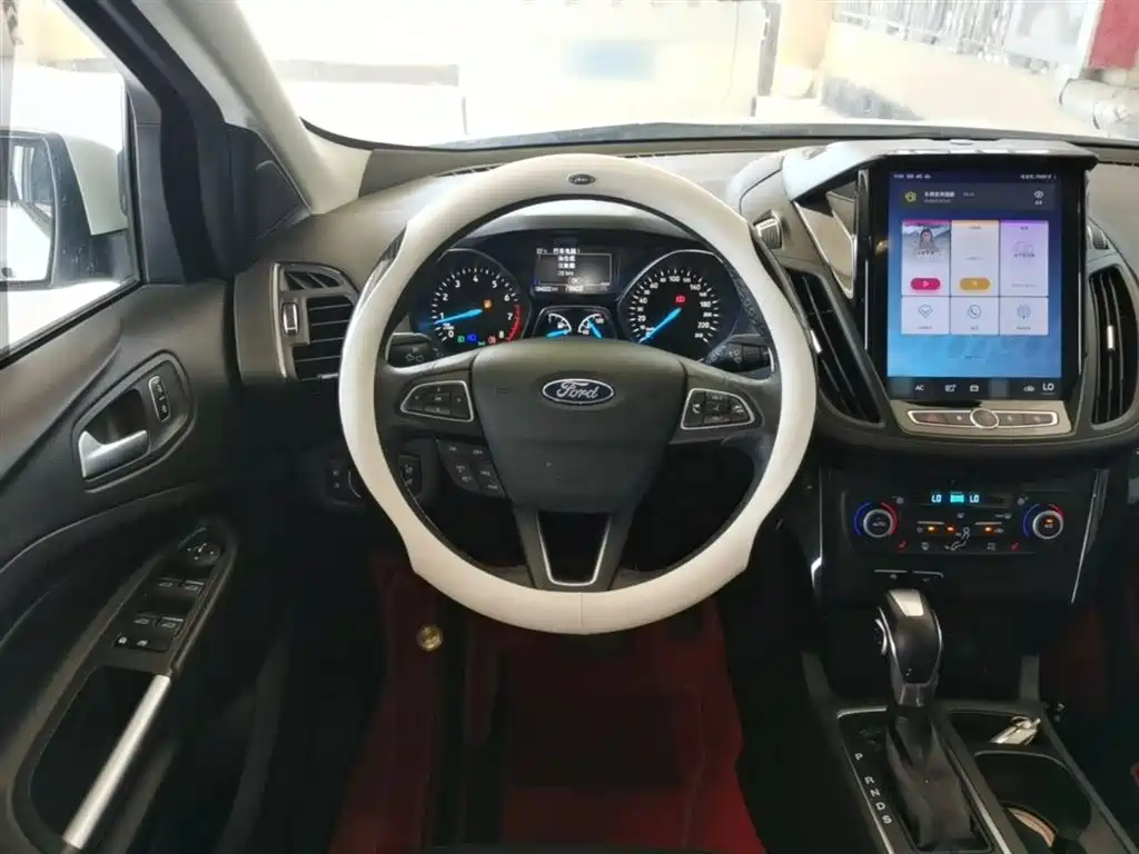 Ford Kuga 2019 — фото 11
