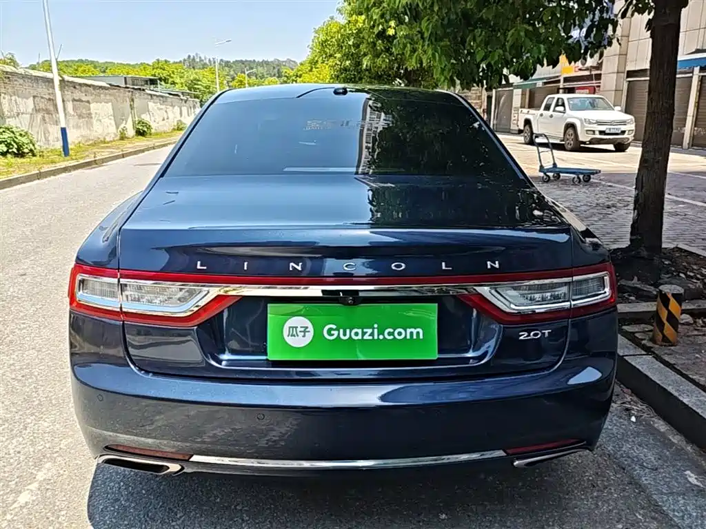 Lincoln Continental 2018 — фото 6