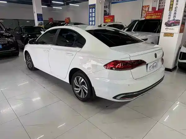 Volkswagen Bora 2025