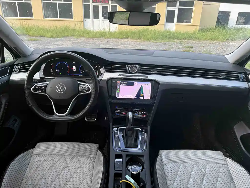Volkswagen Magotan 2024