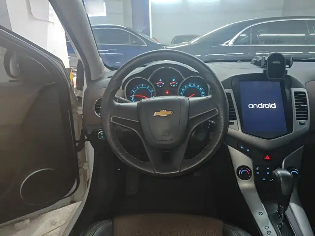 Chevrolet Cruze 2016 — фото 11