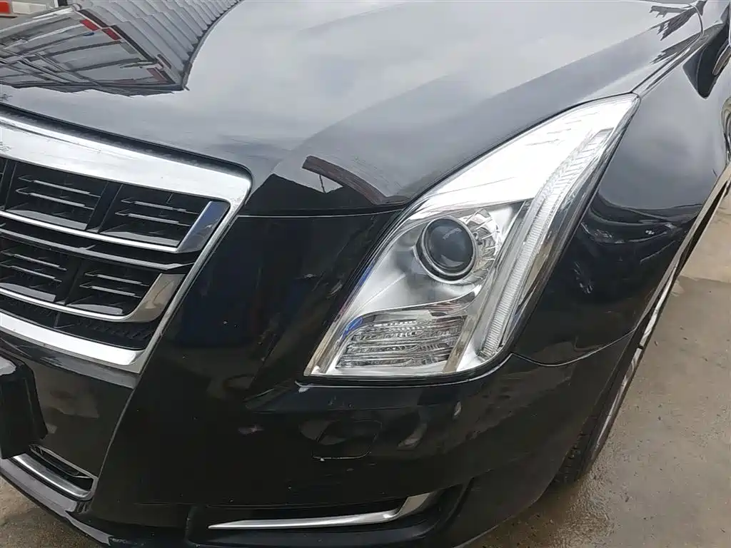 Cadillac XTS 2017 — фото 18