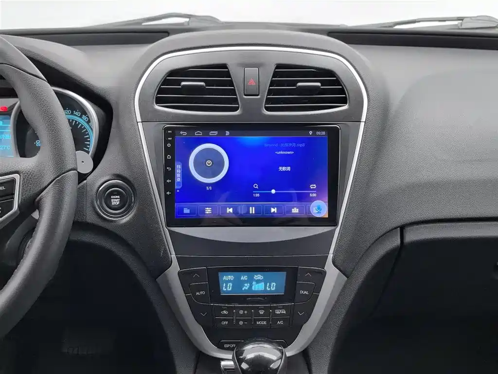 GAC Motor Trumpchi GS5 2014 — фото 12