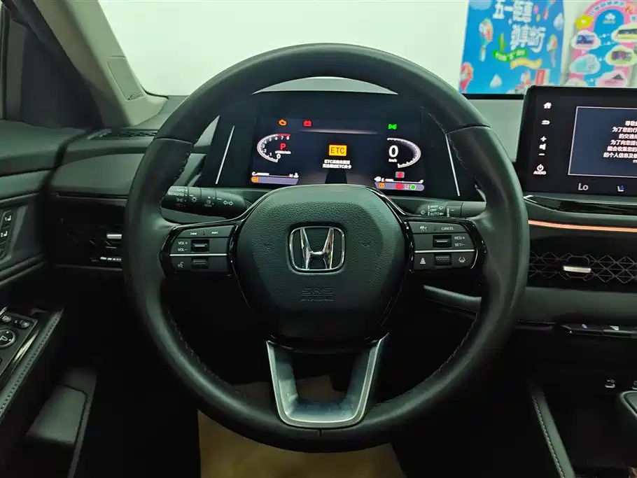 Honda Accord 2023 — фото 15