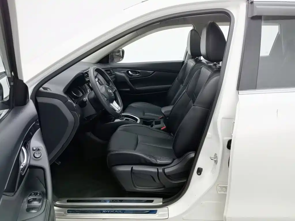 Nissan X-Trail 2018 — фото 10