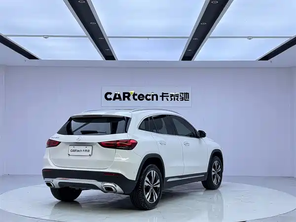 Mercedes-Benz GLA 2020