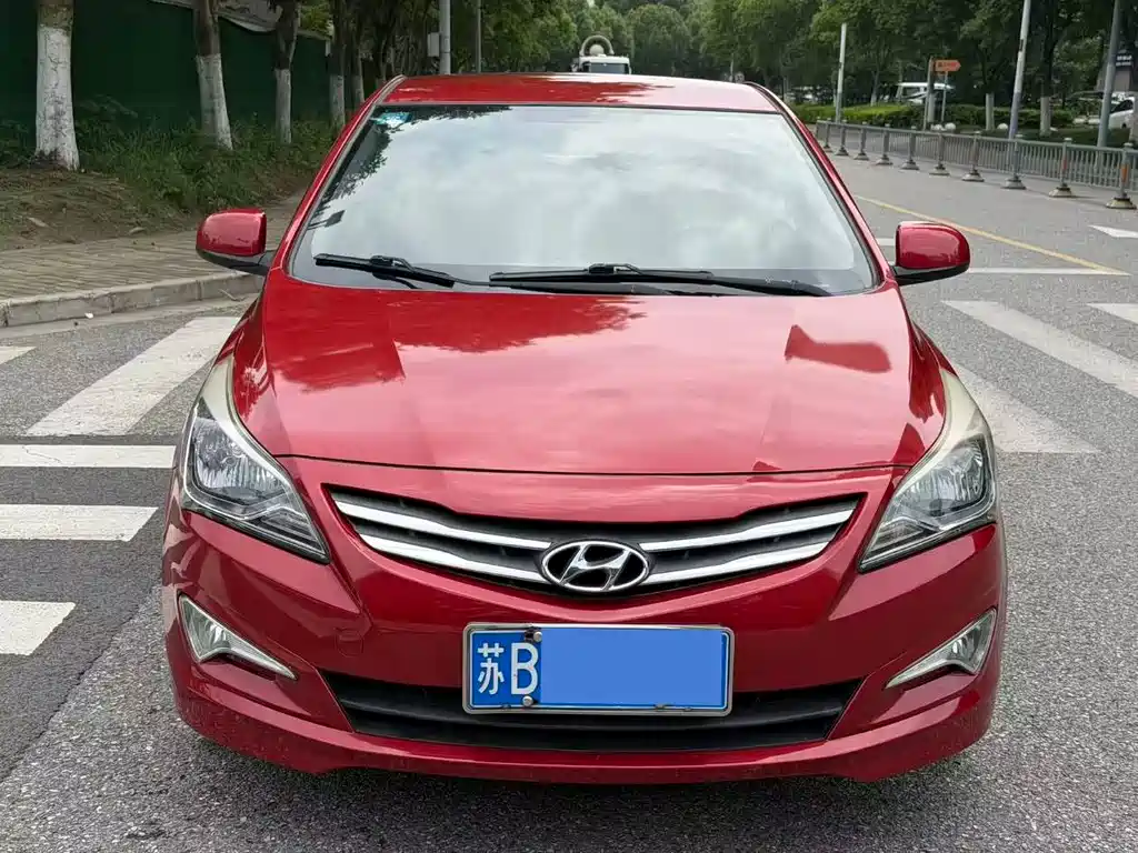 Hyundai Verna 2014 — фото 2