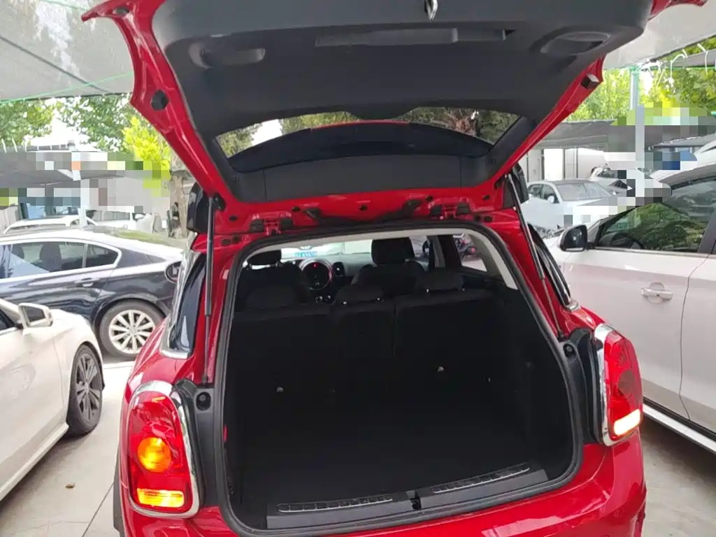 MINI Countryman 2018 — фото 19