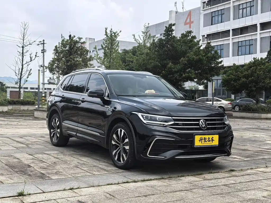 Volkswagen Tiguan L 2022