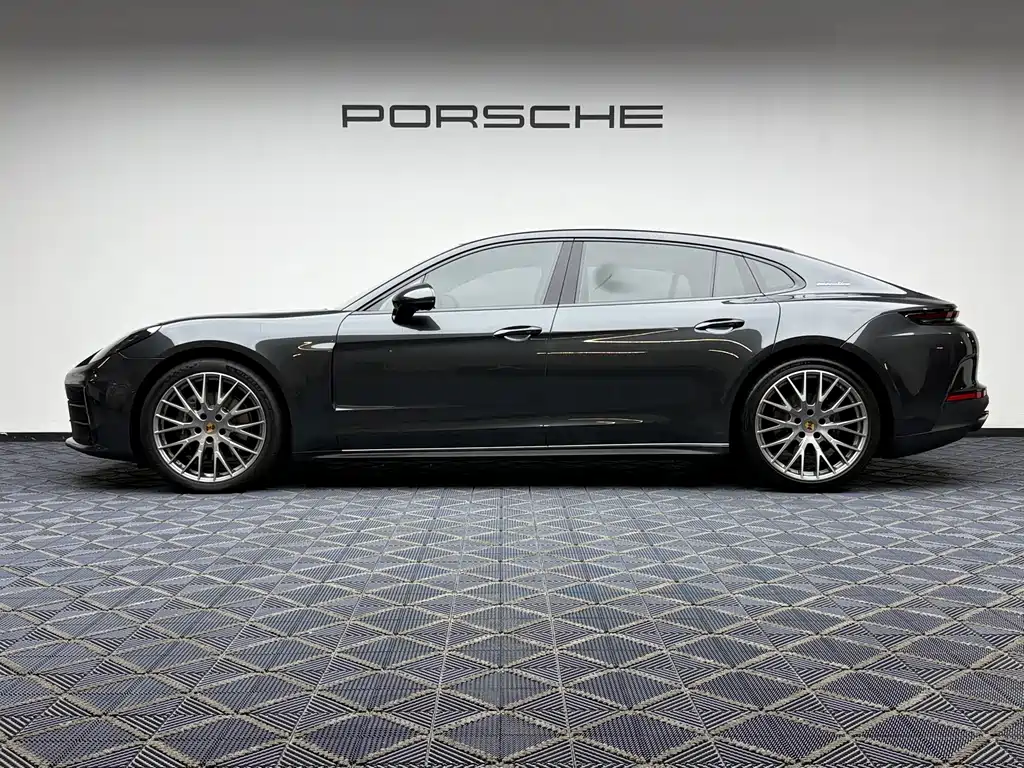 Porsche Panamera 2025 — фото 10