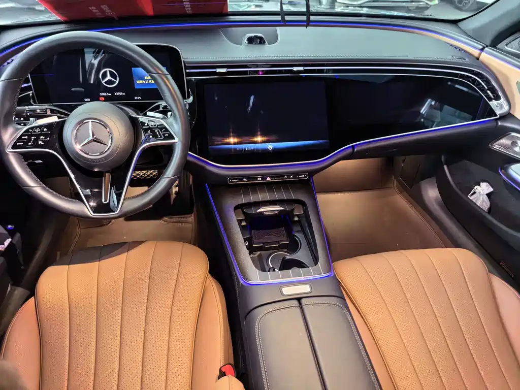 Mercedes-Benz E-Class 2024 — фото 10