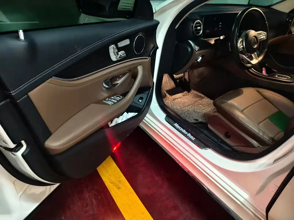 Mercedes-Benz E-Class 2020 — фото 9