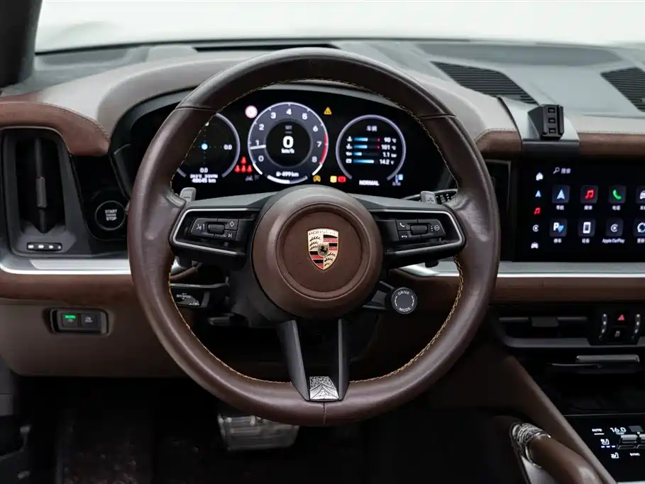 Porsche Cayenne 2023 — фото 12