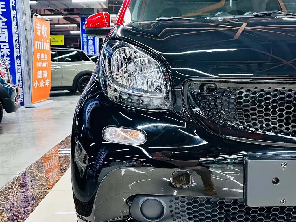 smart Fortwo 2019 — фото 10