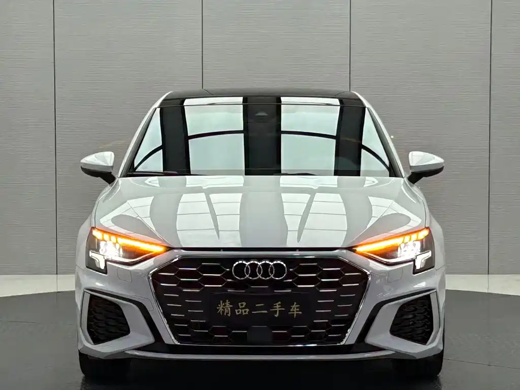 Audi A3 2023 — фото 2