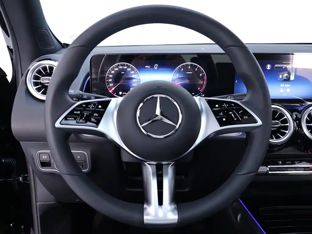 Mercedes-Benz GLB 2024 — фото 16