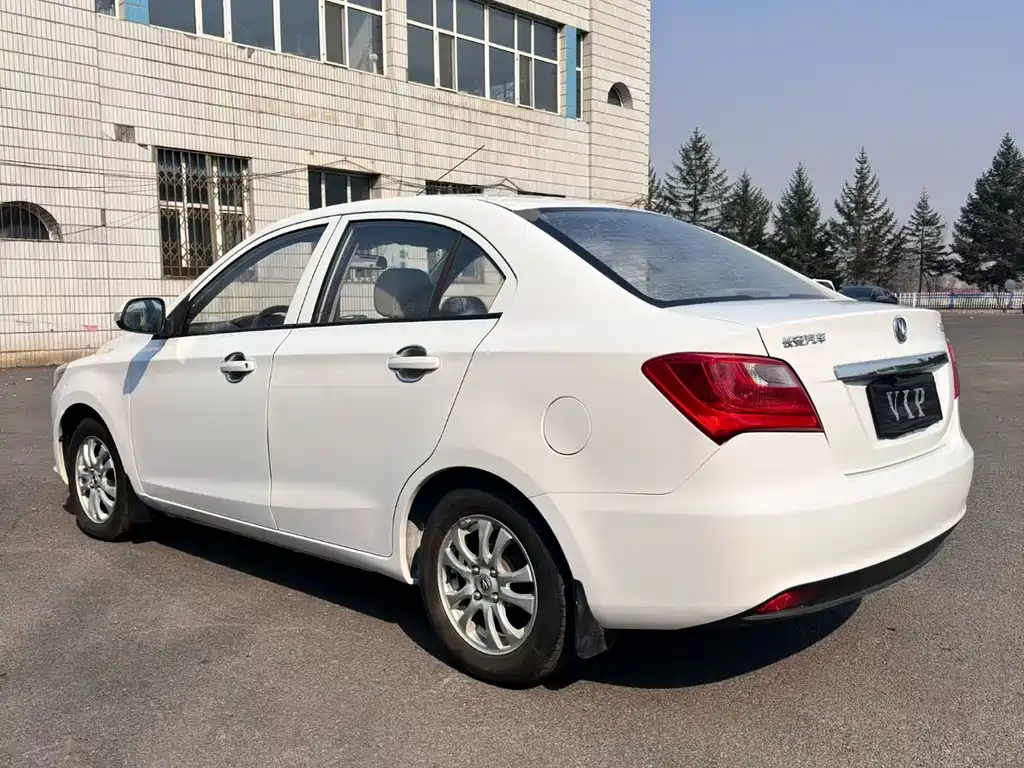 Changan V3 2016 — фото 9