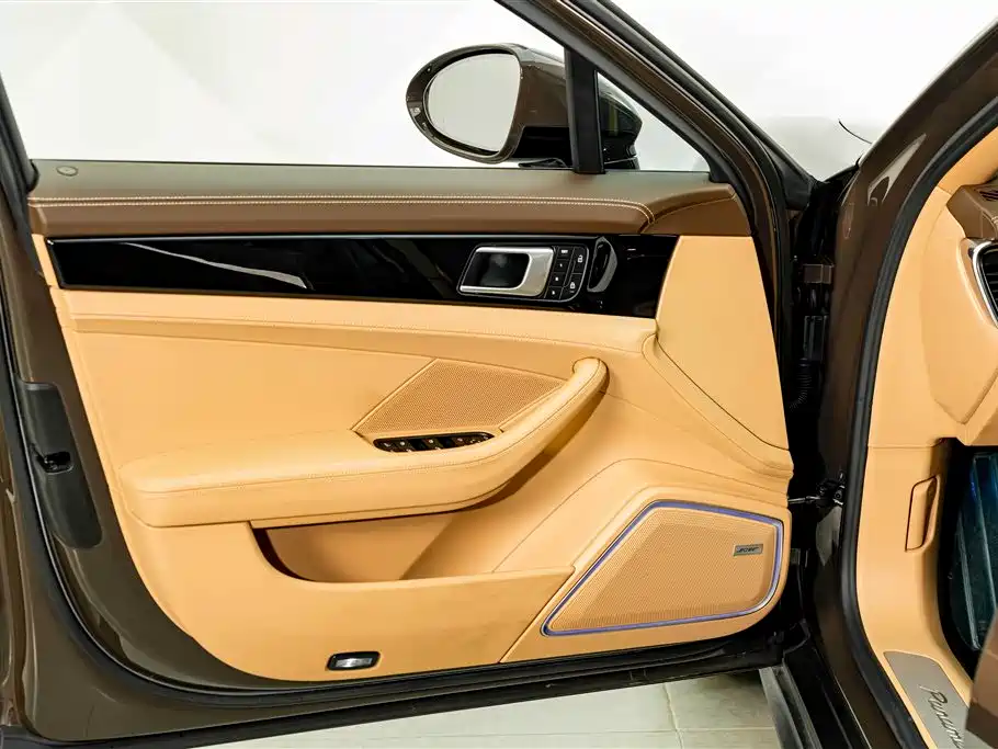 Porsche Panamera 2022 — фото 17